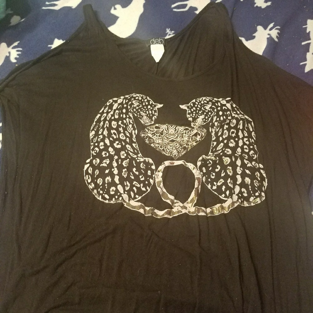 Shirts - Picture 8 of 8